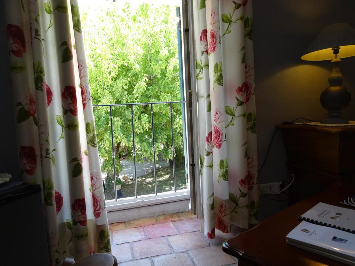 Bastide Des Princes B&B Caderousse Ngoại thất bức ảnh