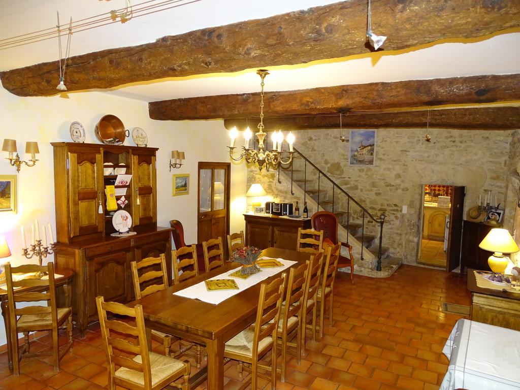 Bastide Des Princes B&B Caderousse Ngoại thất bức ảnh