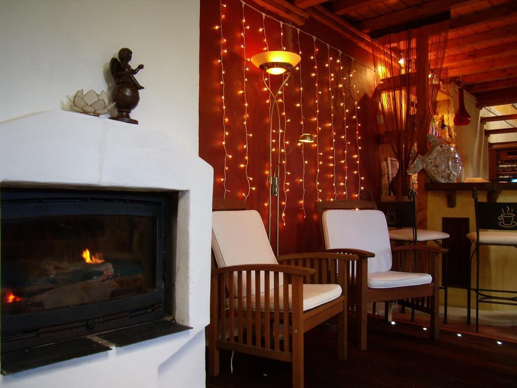 Bastide Des Princes B&B Caderousse Ngoại thất bức ảnh