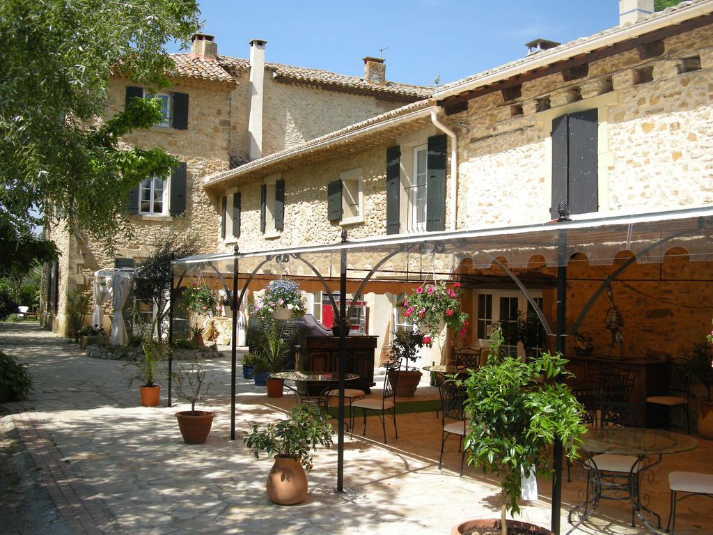 Bastide Des Princes B&B Caderousse Ngoại thất bức ảnh