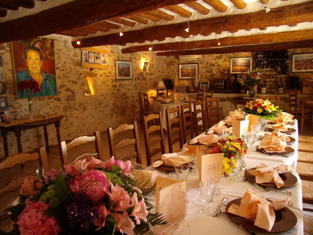 Bastide Des Princes B&B Caderousse Ngoại thất bức ảnh