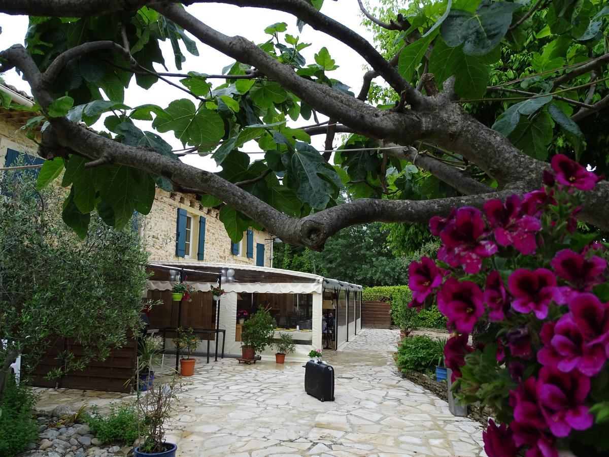 Bastide Des Princes B&B Caderousse Ngoại thất bức ảnh