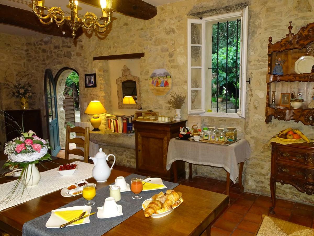 Bastide Des Princes B&B Caderousse Ngoại thất bức ảnh